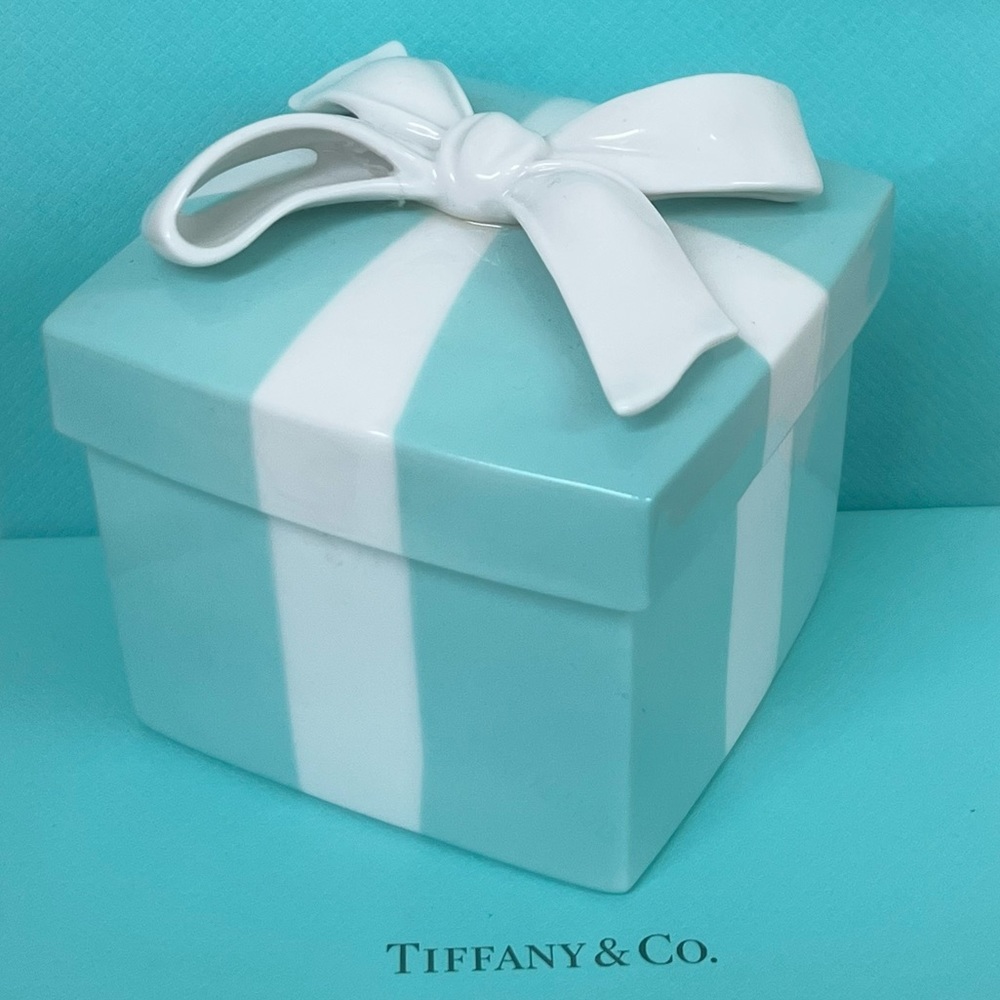🔴Authentic TIFFANY & CO VINTAGE Large Blue Enamel Trinket Box🔴